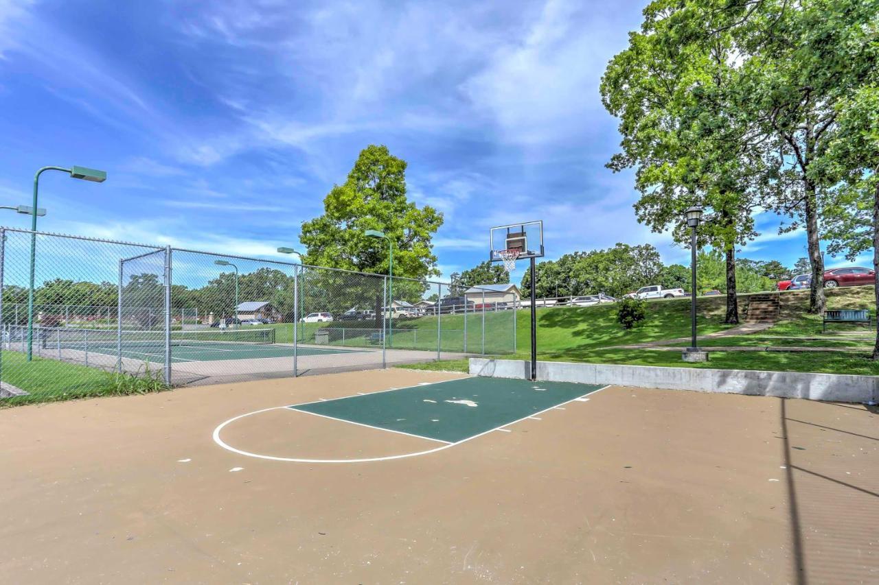 Spacious Condo About 4 Mi From Downtown Branson! Buitenkant foto